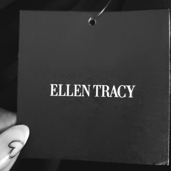 NWT Ellen Tracy Women's Sheath Dress Size 6 Black Sleeveless Lace-Up Gold Chain - Picture 5 of 9